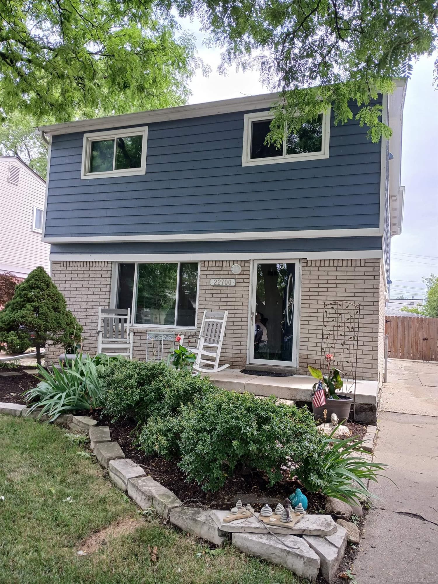22700 Grove Street, Saint Clair Shores, MI 48080