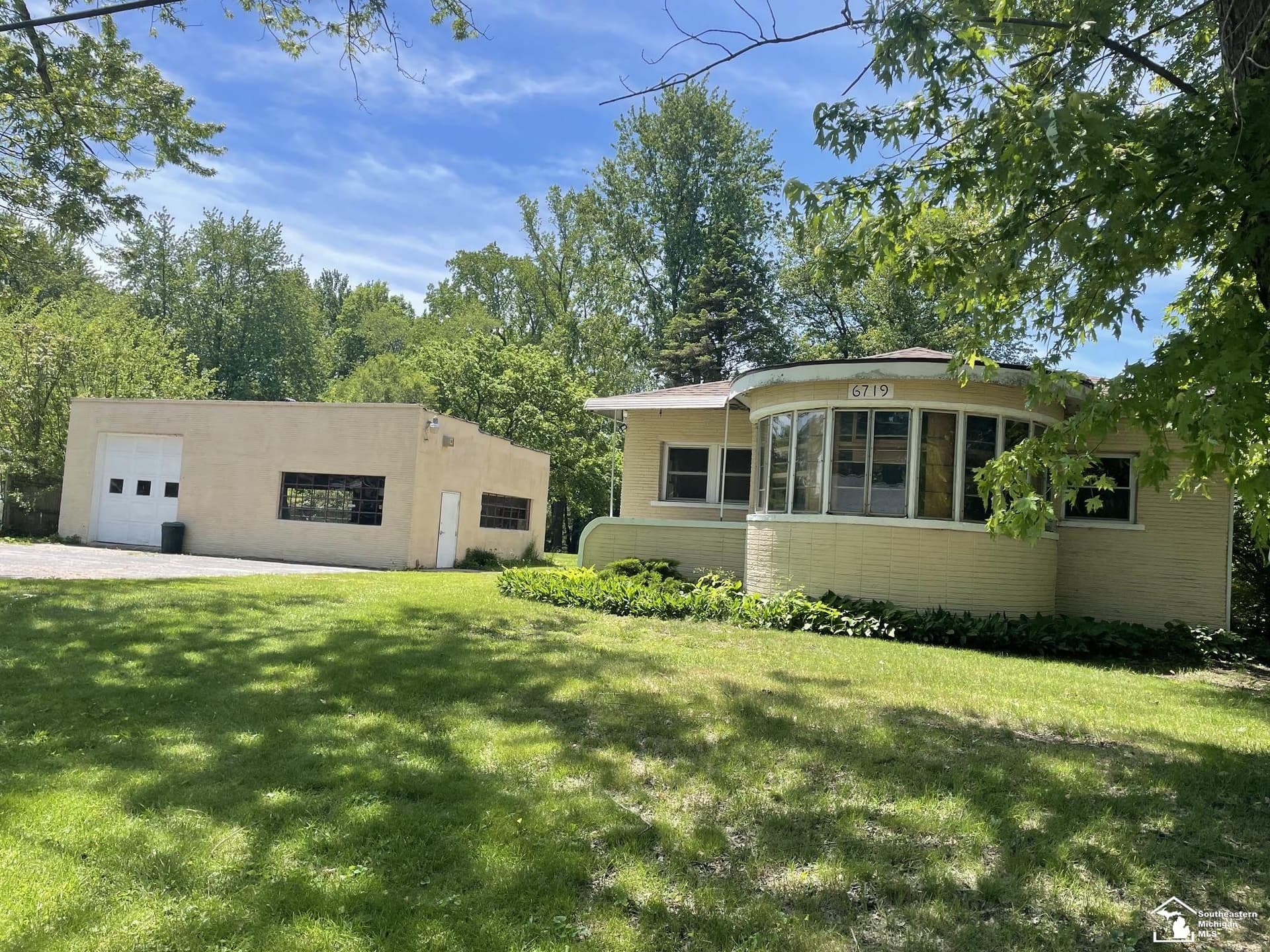 6719 Summerfield Road, Temperance, MI 48182