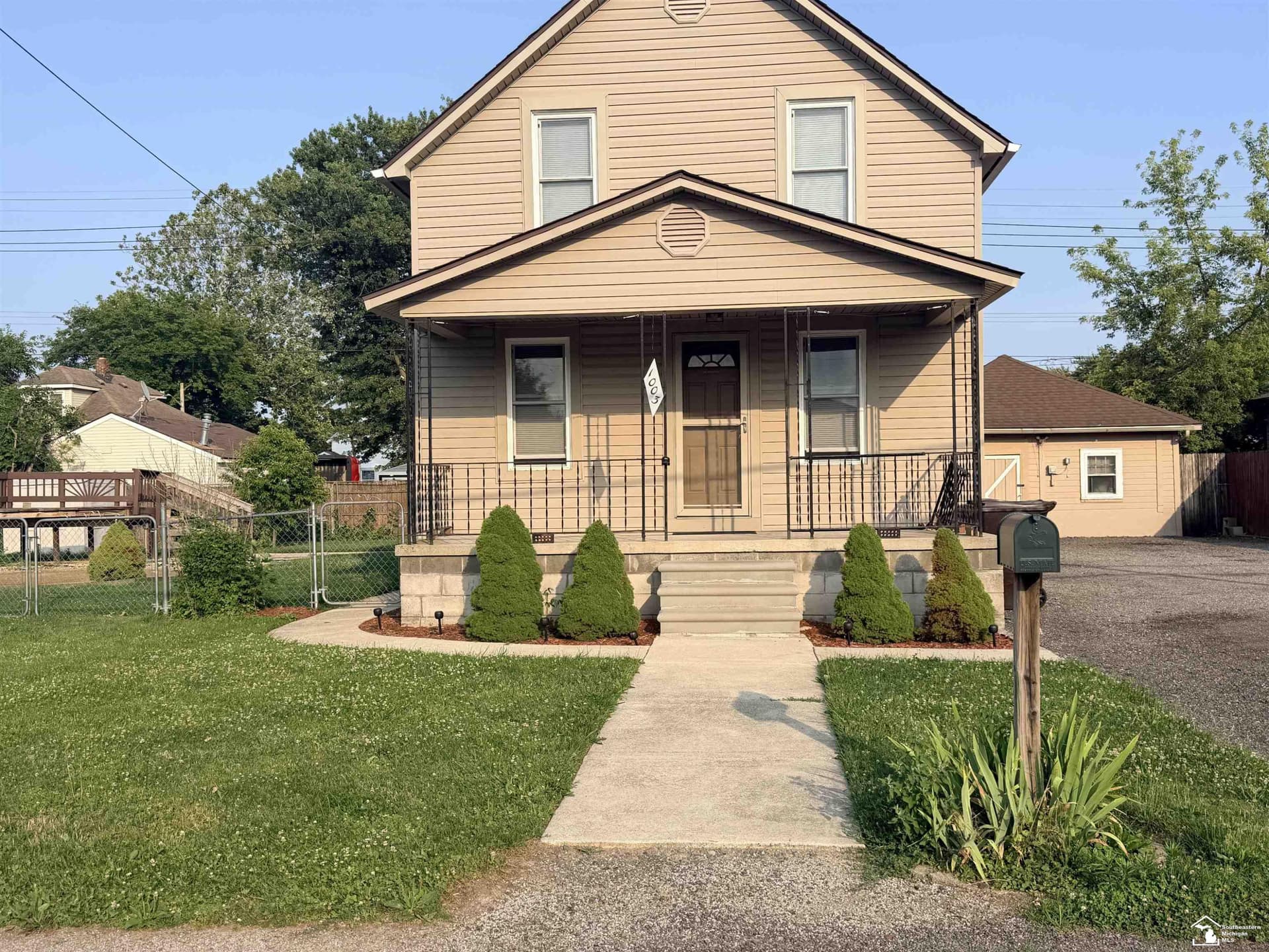 1003 Bacon Street, Monroe, MI 48161