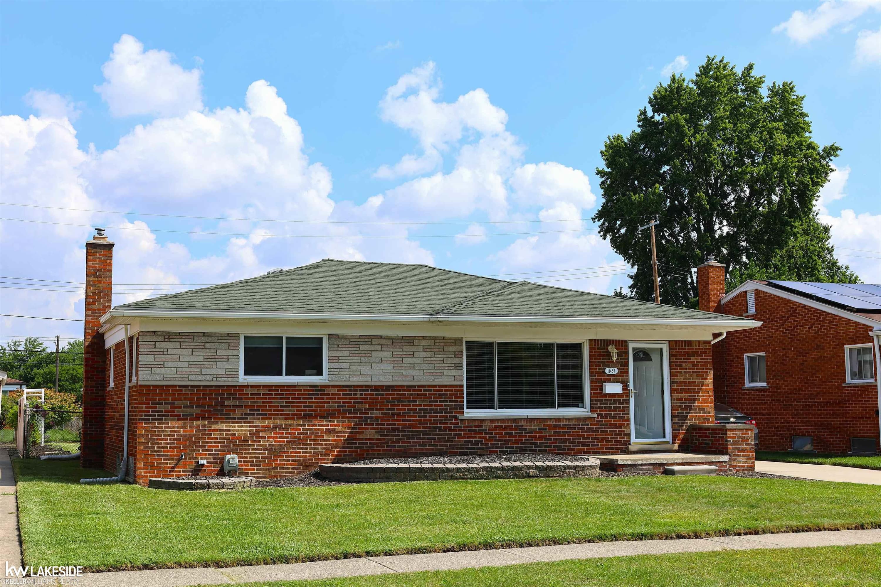 11457 Hanford Drive, Warren, MI 48093