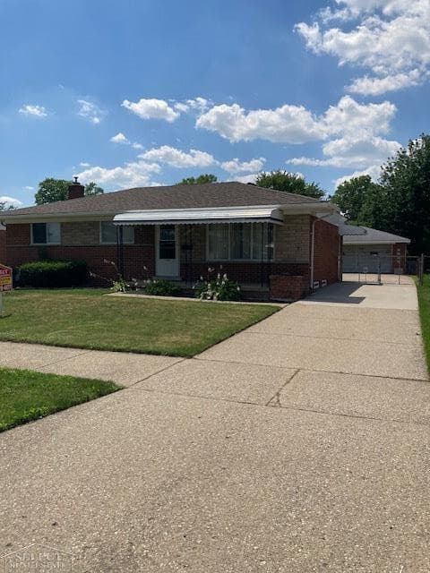 27127 Clarpointe Drive, Warren, MI 48088