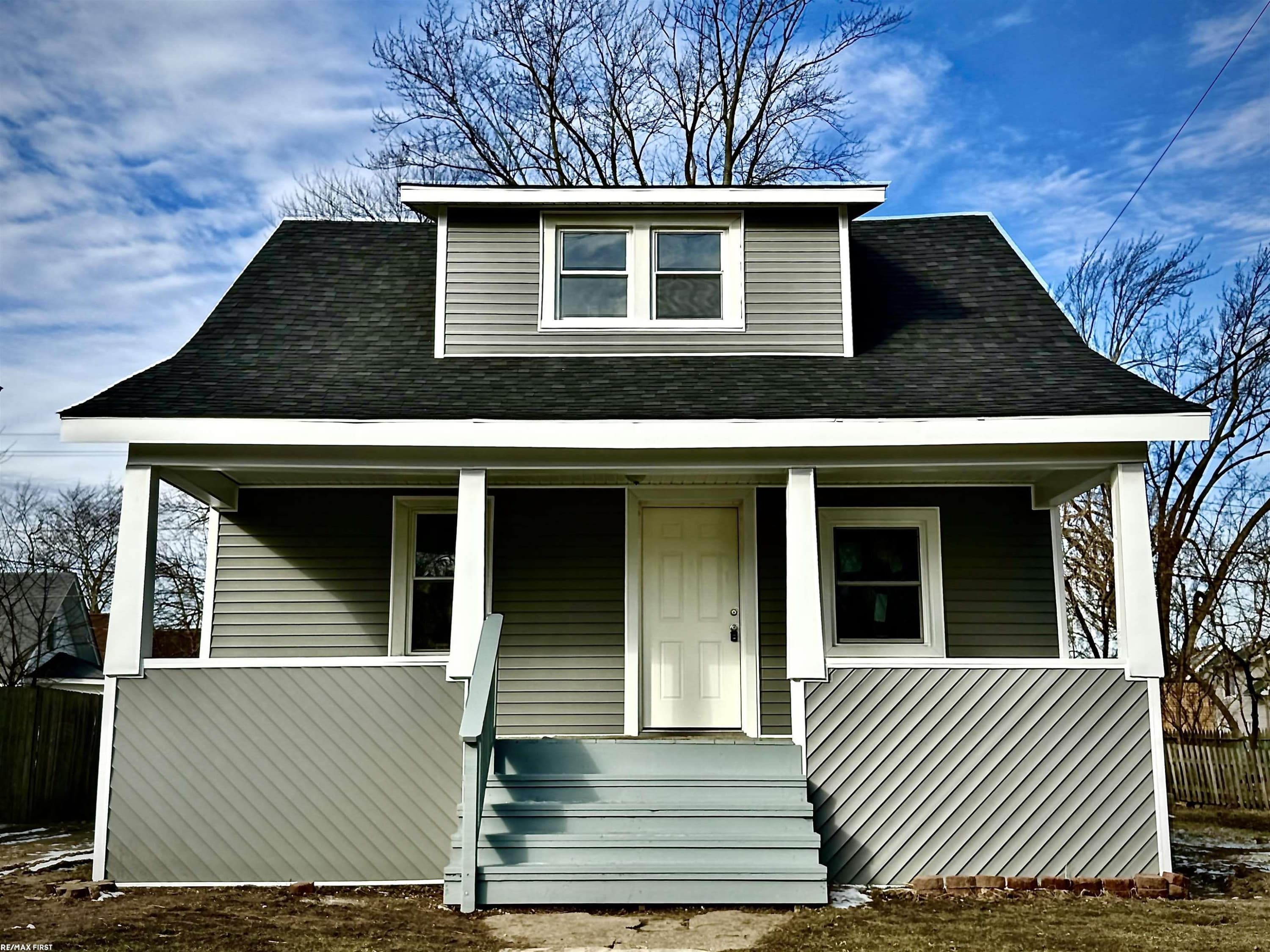 727 13th Street, Port Huron, MI 48060