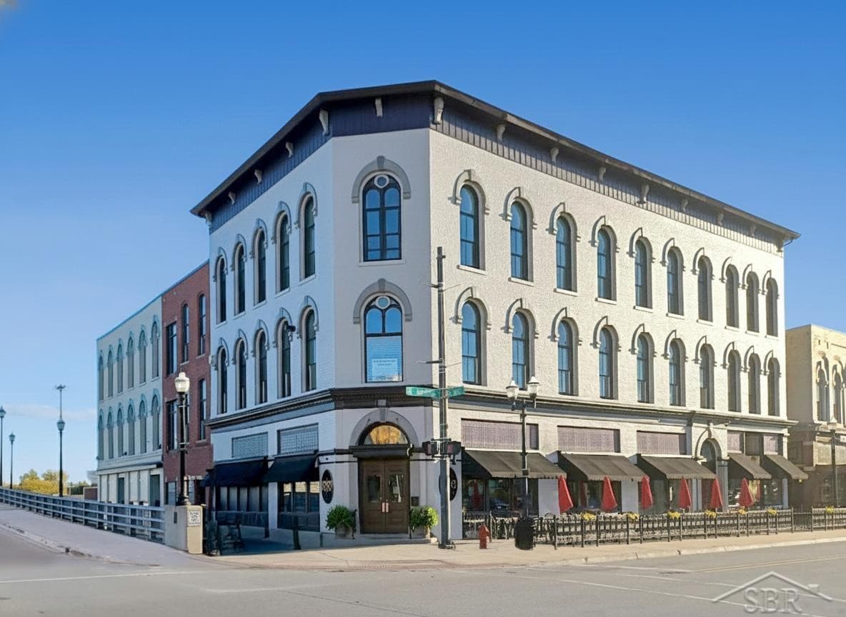 301 Court Street, 205, Saginaw, MI 48602