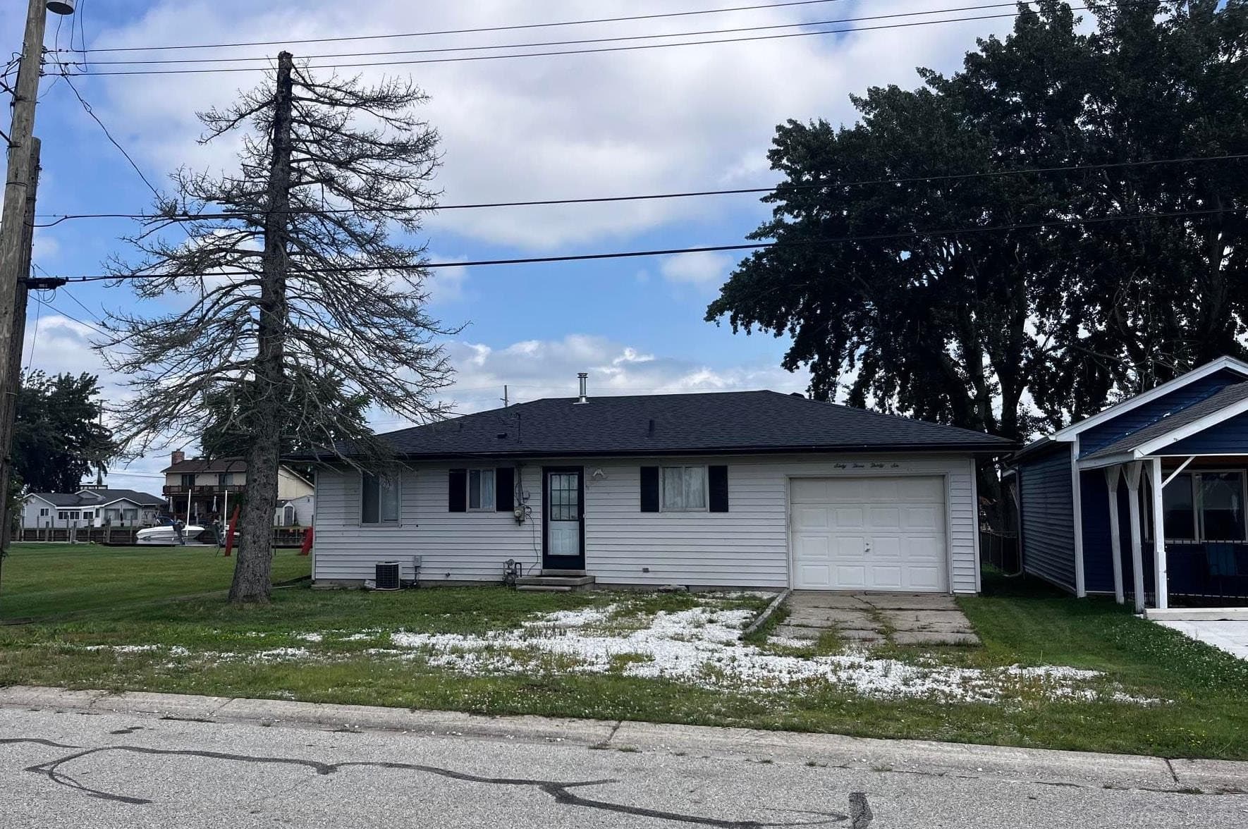 6336 Marina Drive, Algonac, MI 48001