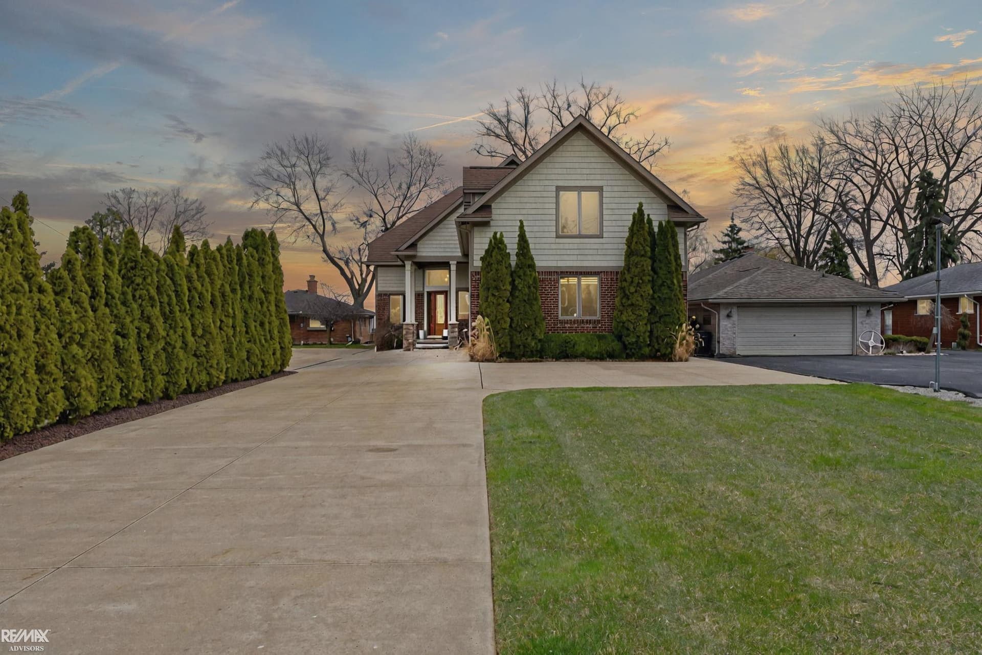26918 Koerber Street, Saint Clair Shores, MI 48081