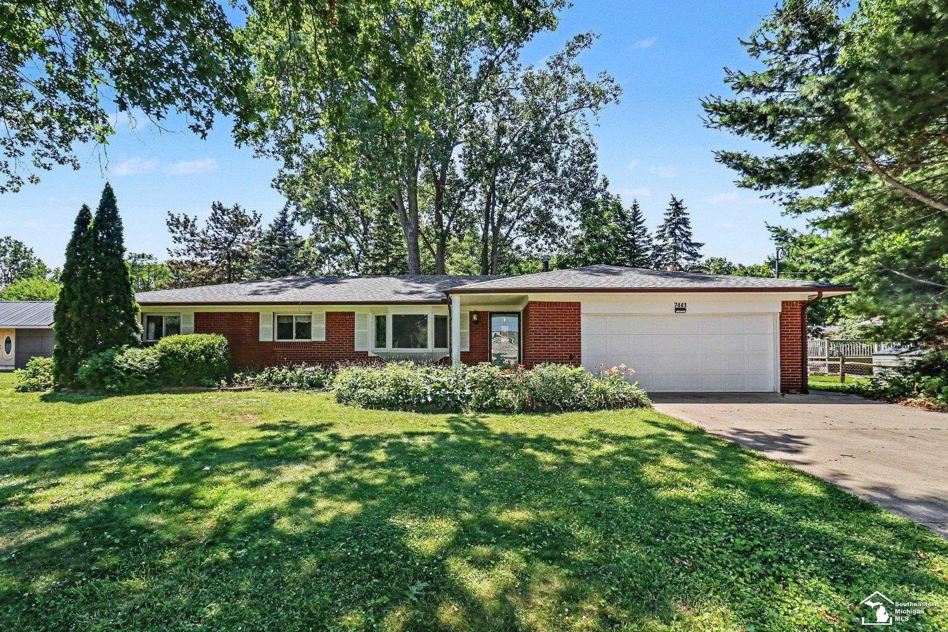 7441 Indian Road, Temperance, MI 48182