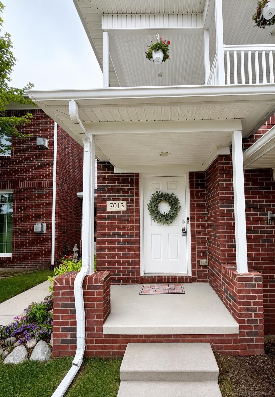 7013 Boulder Pointe Drive, Washington, MI