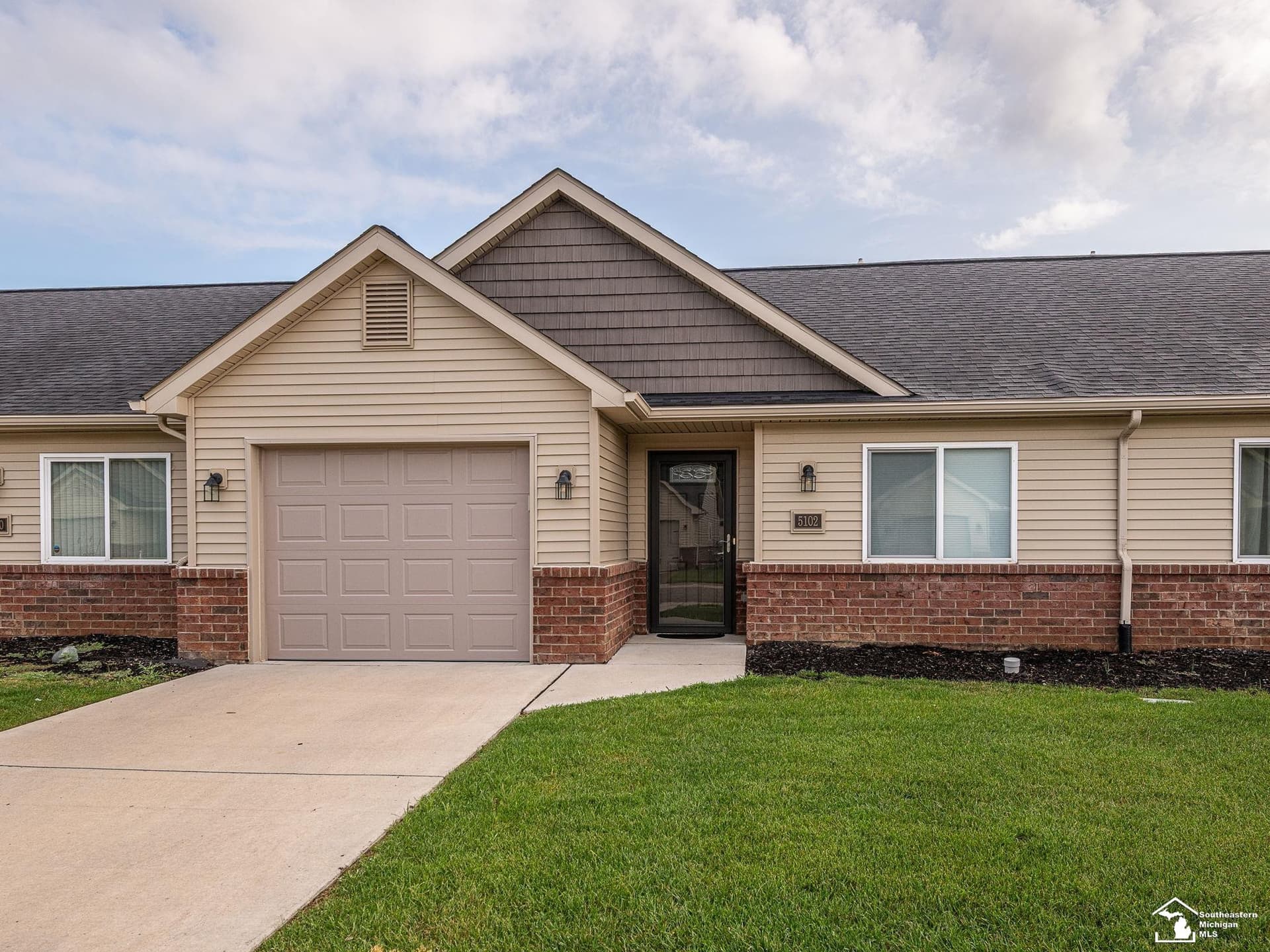 5102 Volterra Drive, Monroe, MI 48161