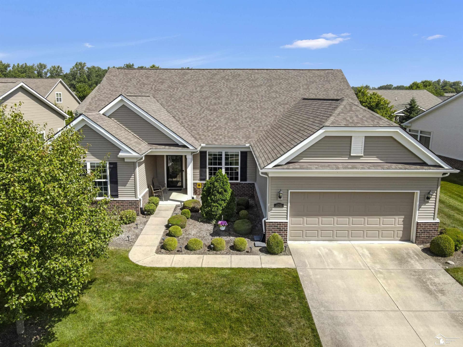 23930 Montague Drive, Flat Rock, MI 48134