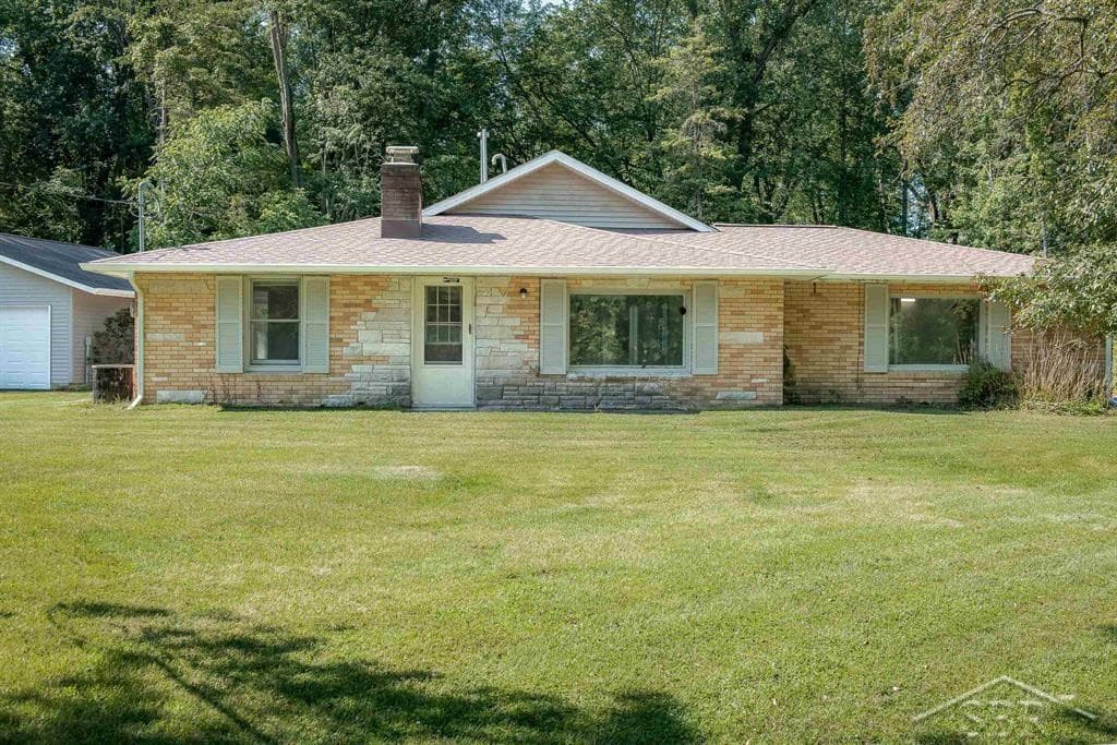 3401 Pomranky Road, Midland, MI 48640