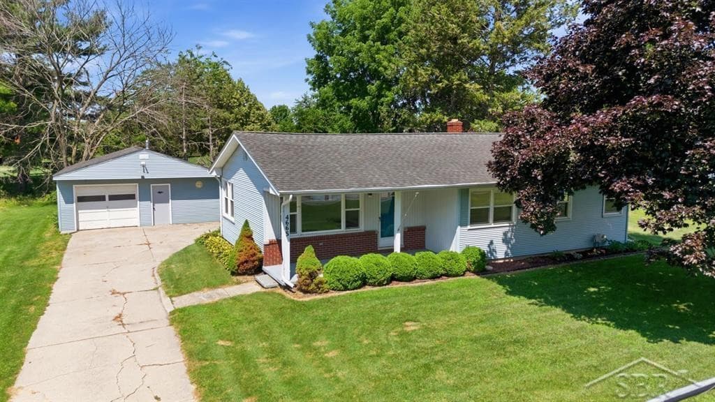 4665 N River Road, Freeland, MI 48623