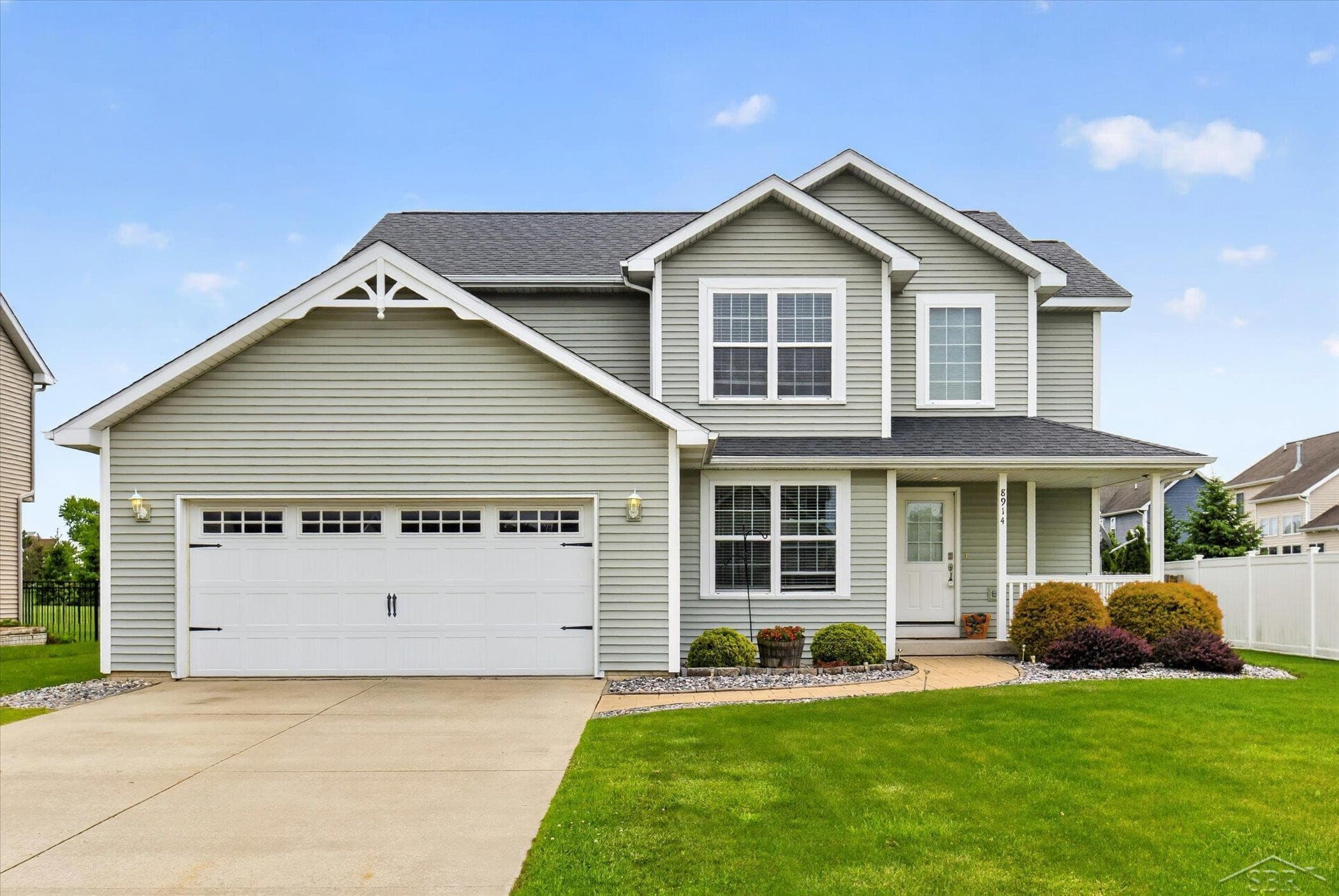 8914 Cottonwood Drive, Freeland, MI 48623