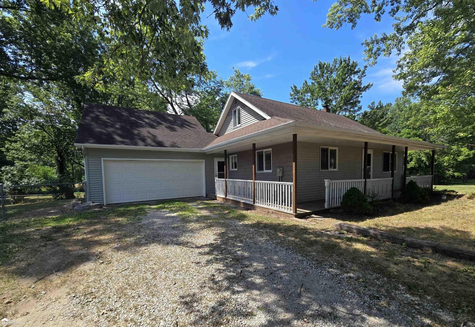 819 W Summit Street, Durand, MI 48429