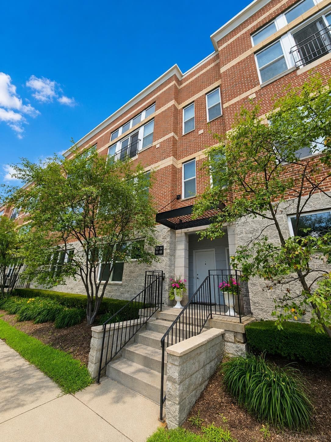 66 Clinton Street, 14, Mount Clemens, MI 48043