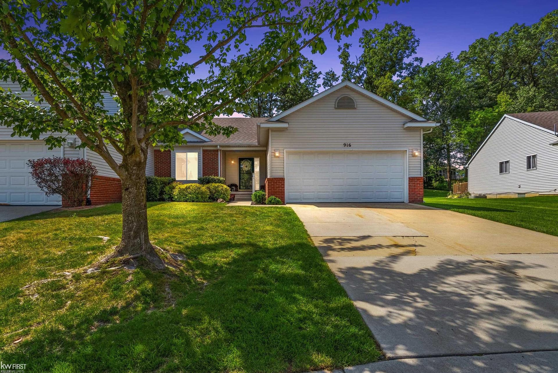 916 Spirea Drive, Howell, MI 48843