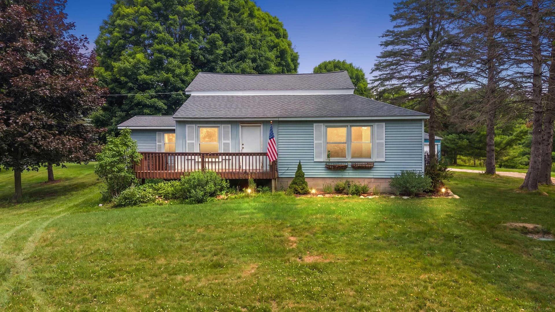 149 Hunters Creek Road, Metamora, MI 48455