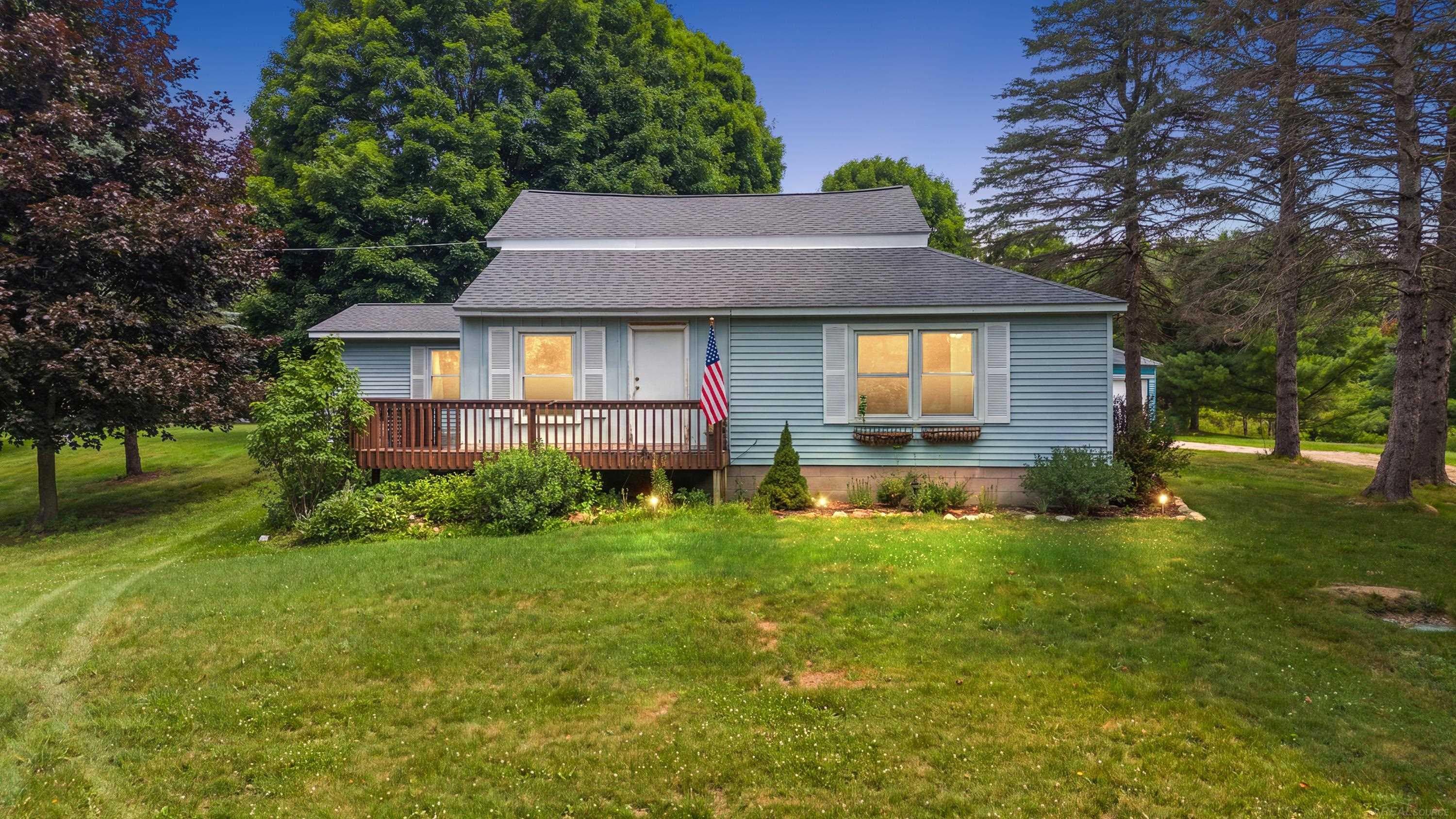 149 Hunters Creek Road, Metamora, MI 48455