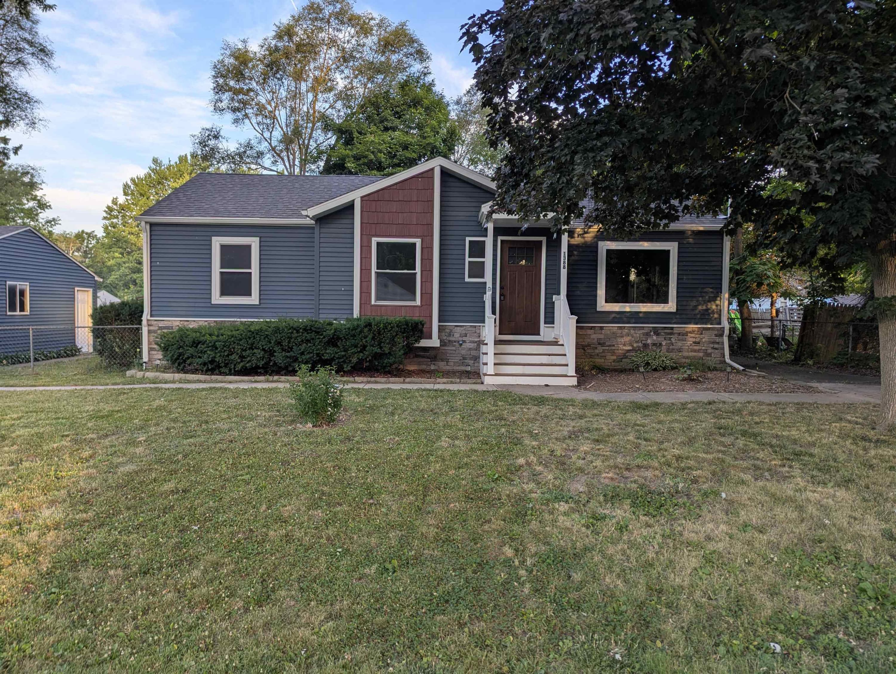 1388 Merle Avenue, Burton, MI 48509