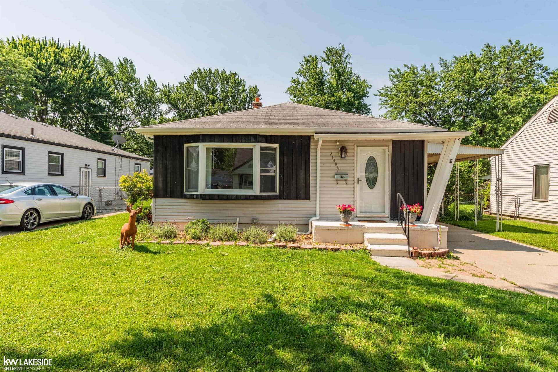 23636 Beverly Street, Saint Clair Shores, MI 48082