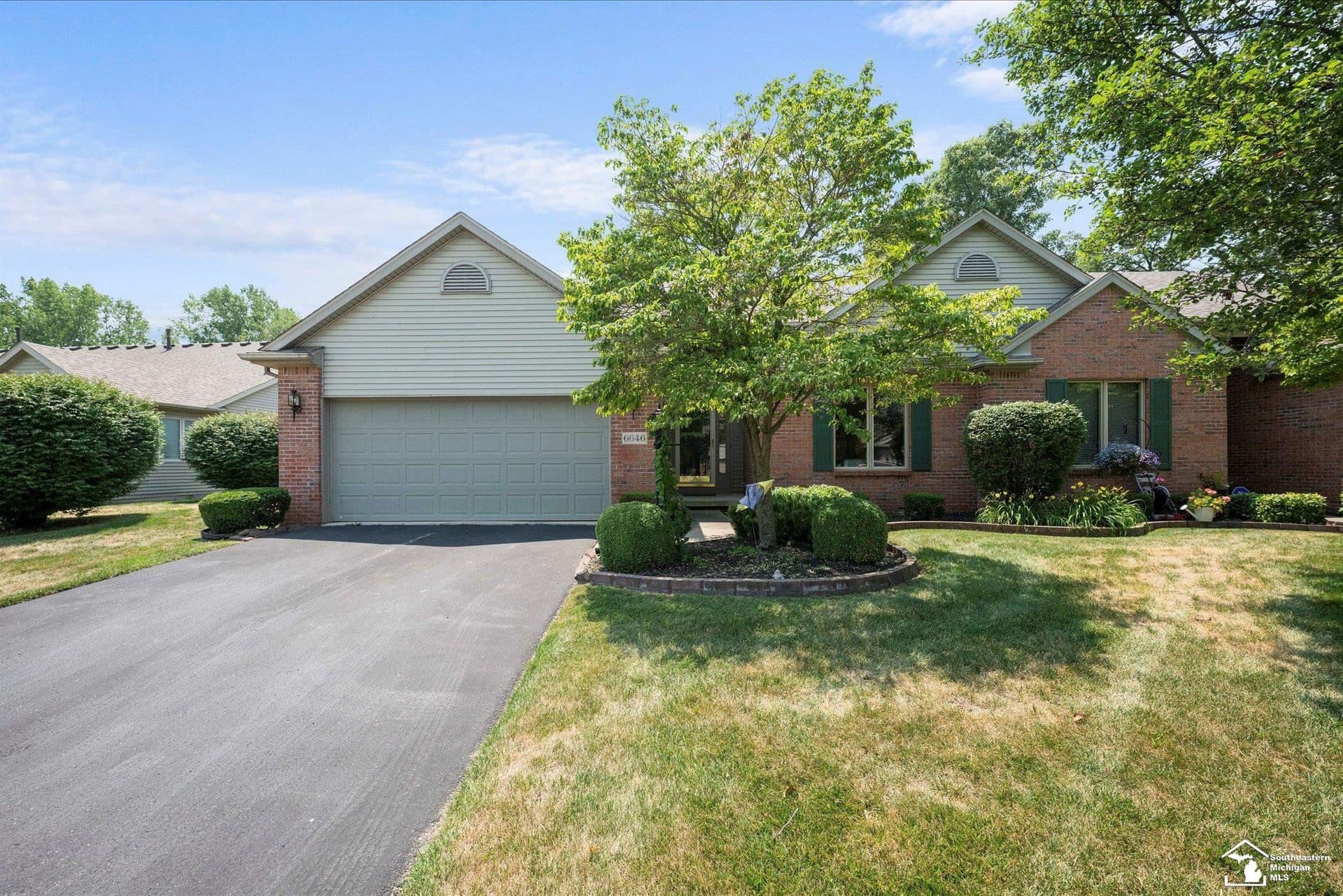 6646 Greenbriar Lane, Temperance, MI 48182