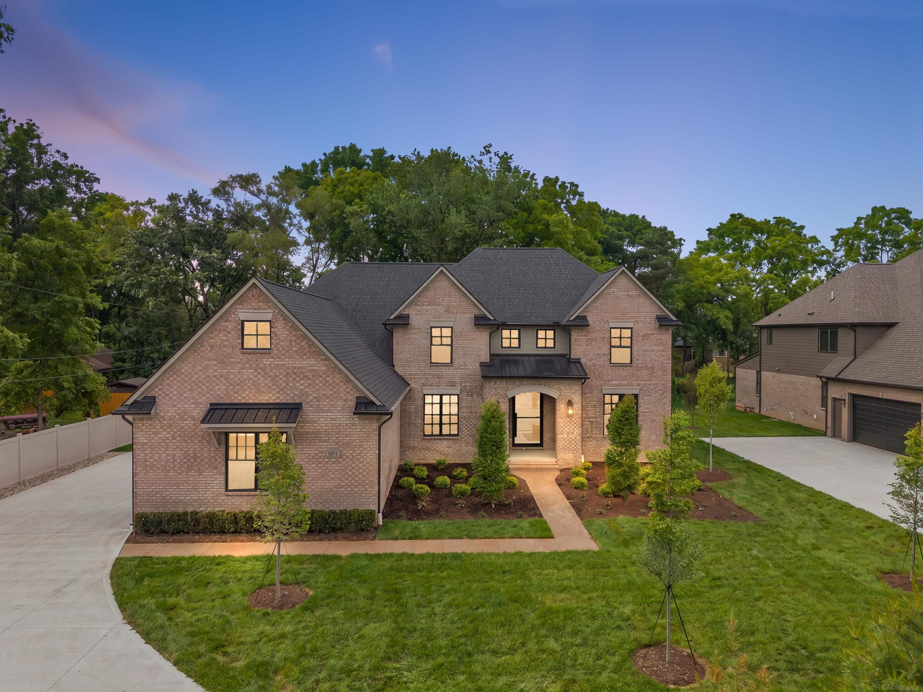1051 E Avon Road, Rochester Hills, MI 48307