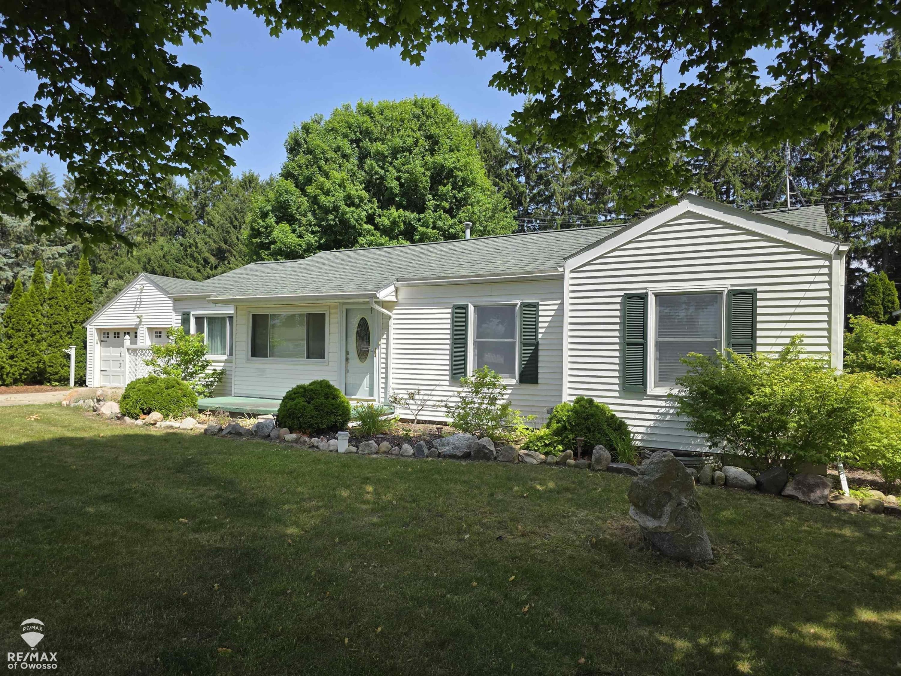 3112 W Bennington Road, Owosso, MI 48867
