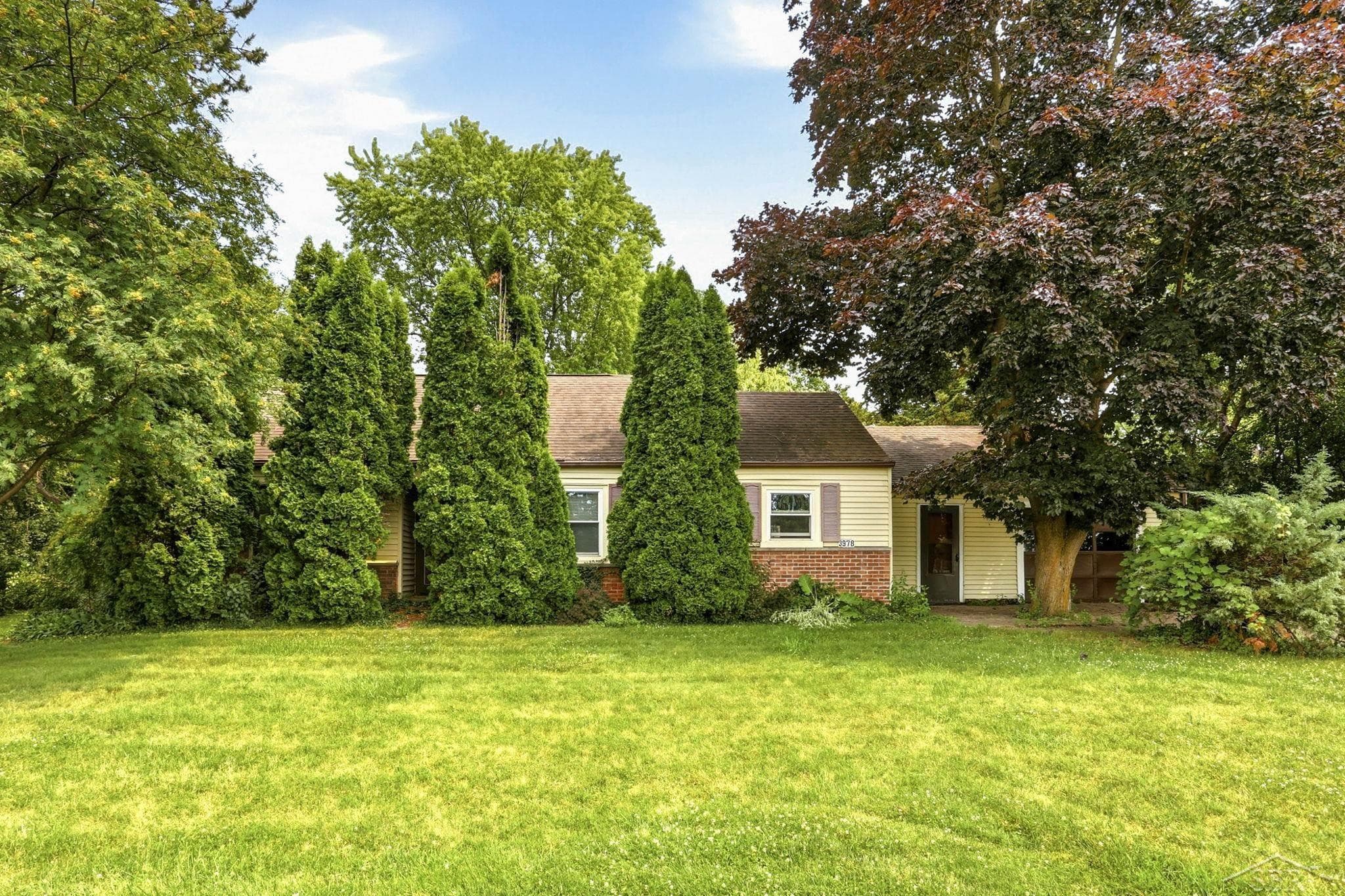 3978 N Michigan Avenue, Saginaw, MI 48604