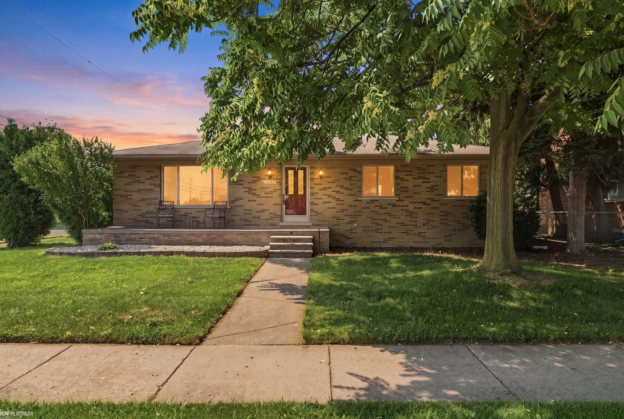 19580 Glenn Street, Roseville, MI 48066