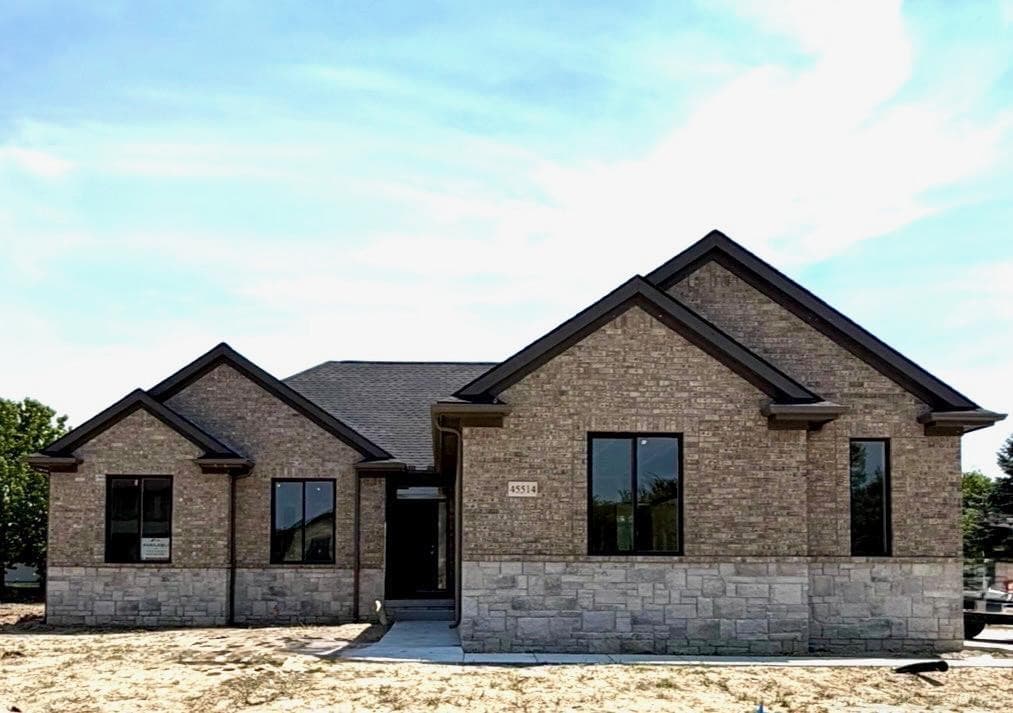 45514 Gable Drive, Macomb, MI 48044