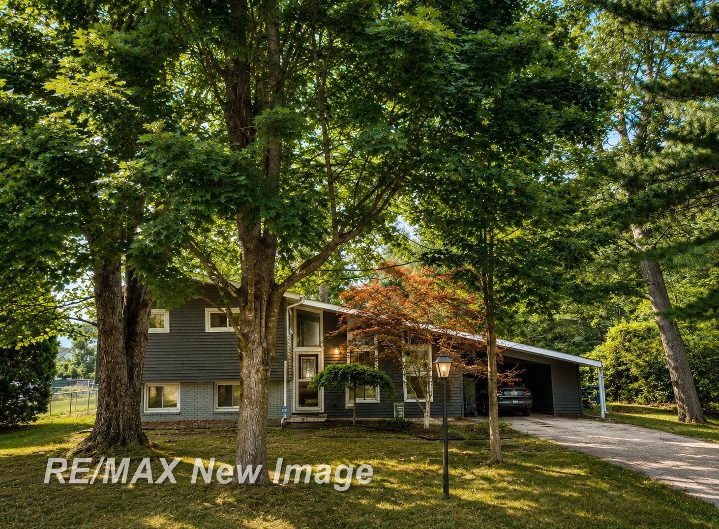 5121 Queen Drive, Bridgeport, MI 48722