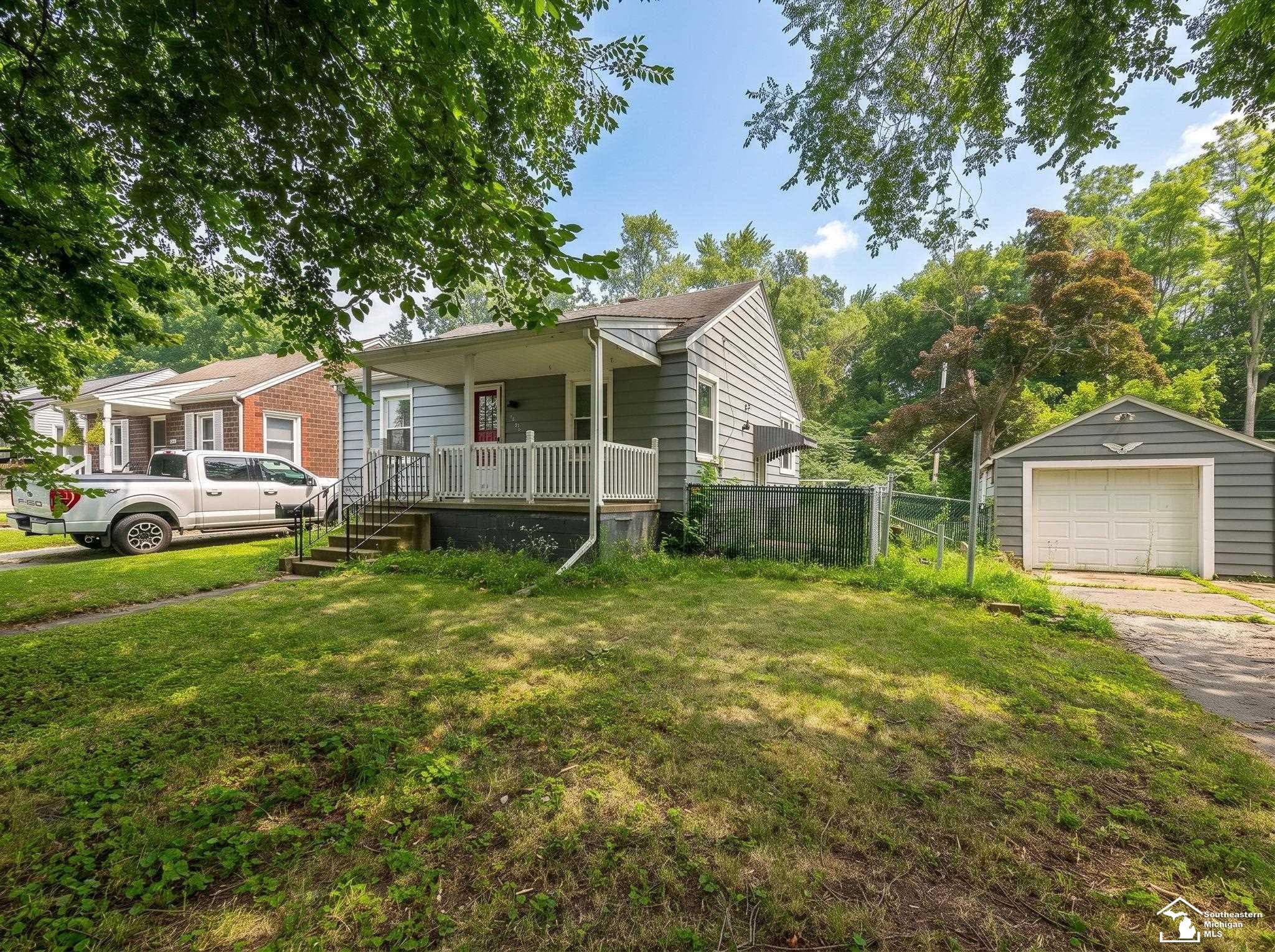 1322 Michigan Avenue, Monroe, MI 48162