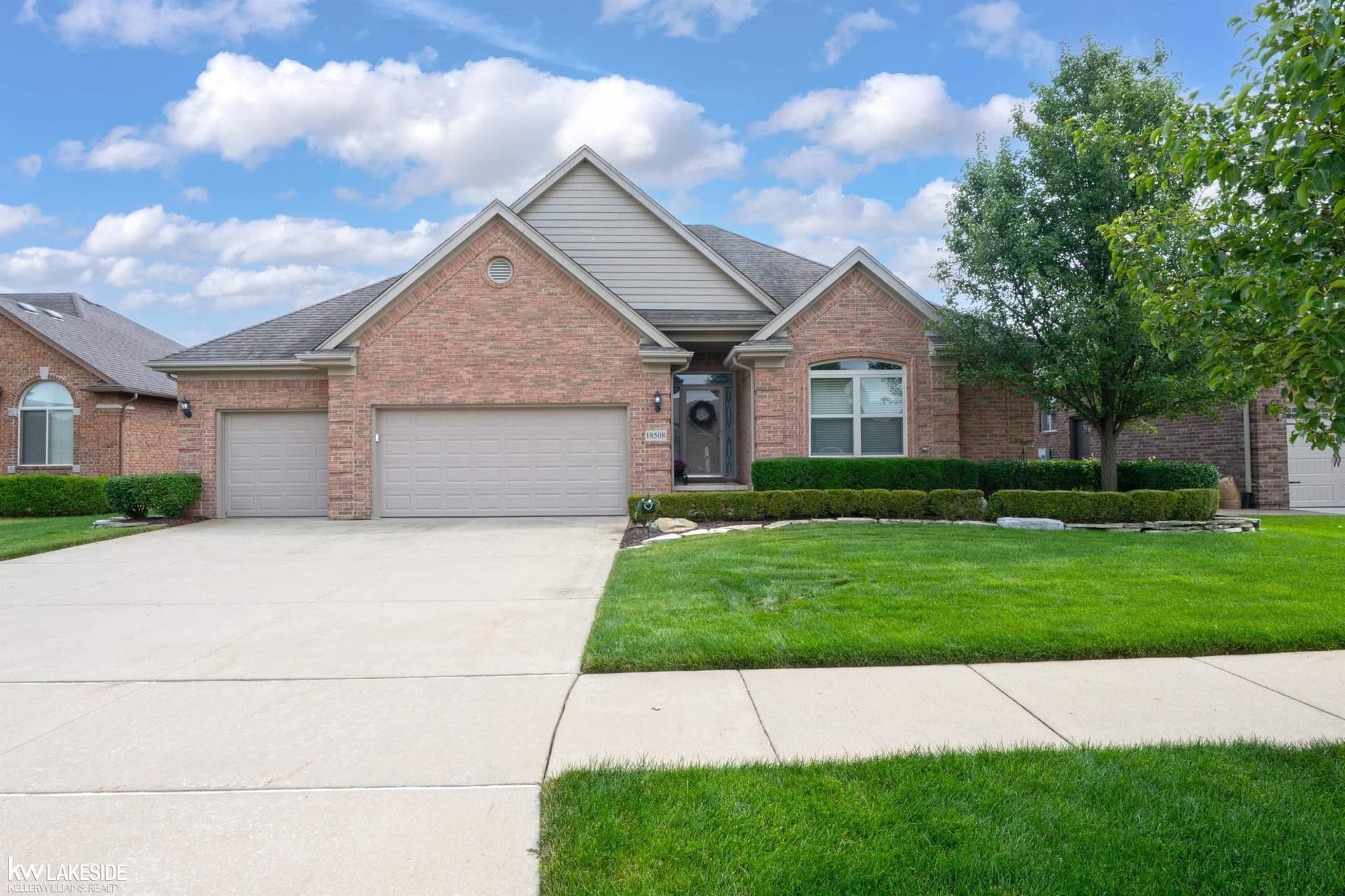 18508 Opal Drive, Macomb, MI 48042