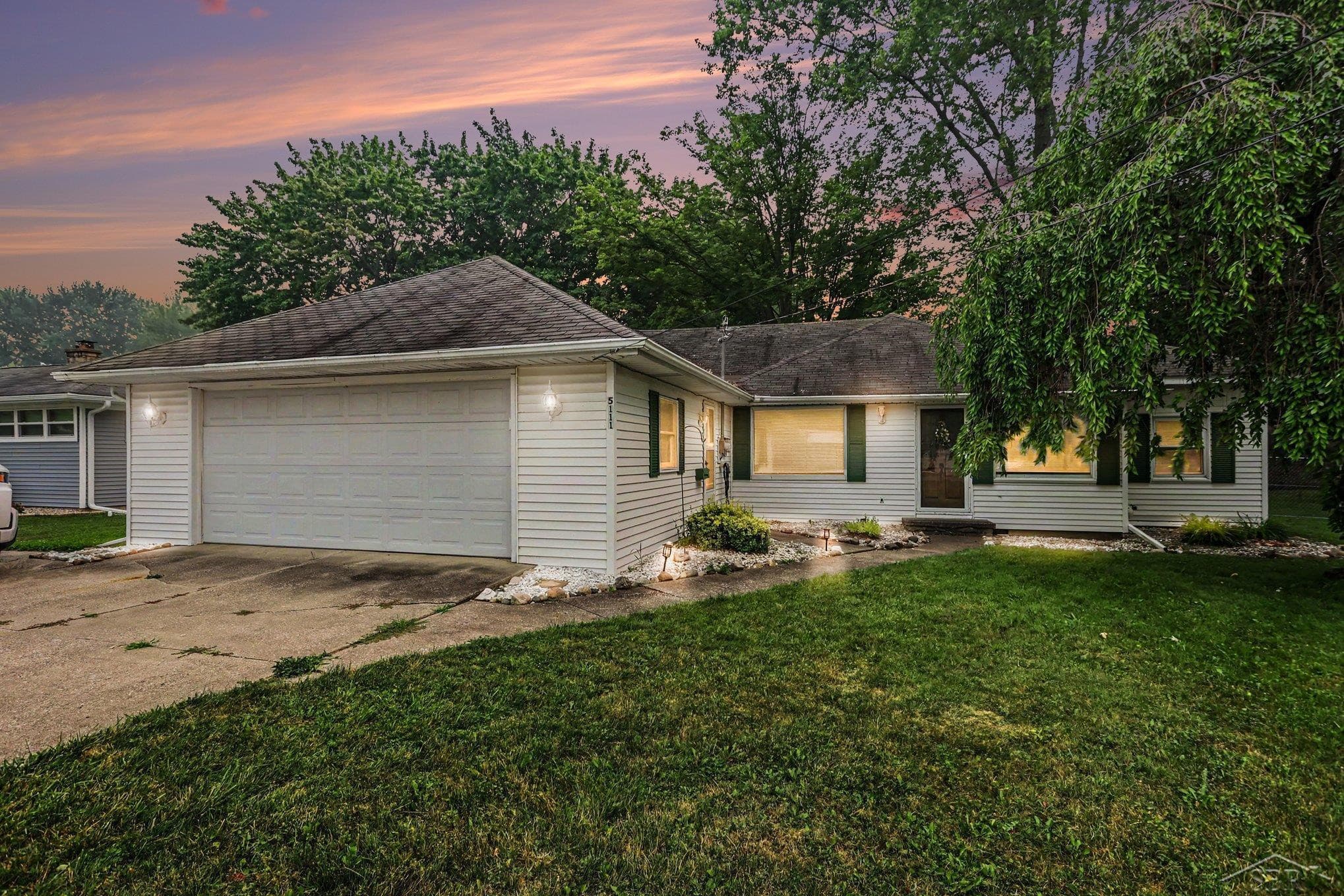 5111 Weiss Street, Saginaw, MI 48603