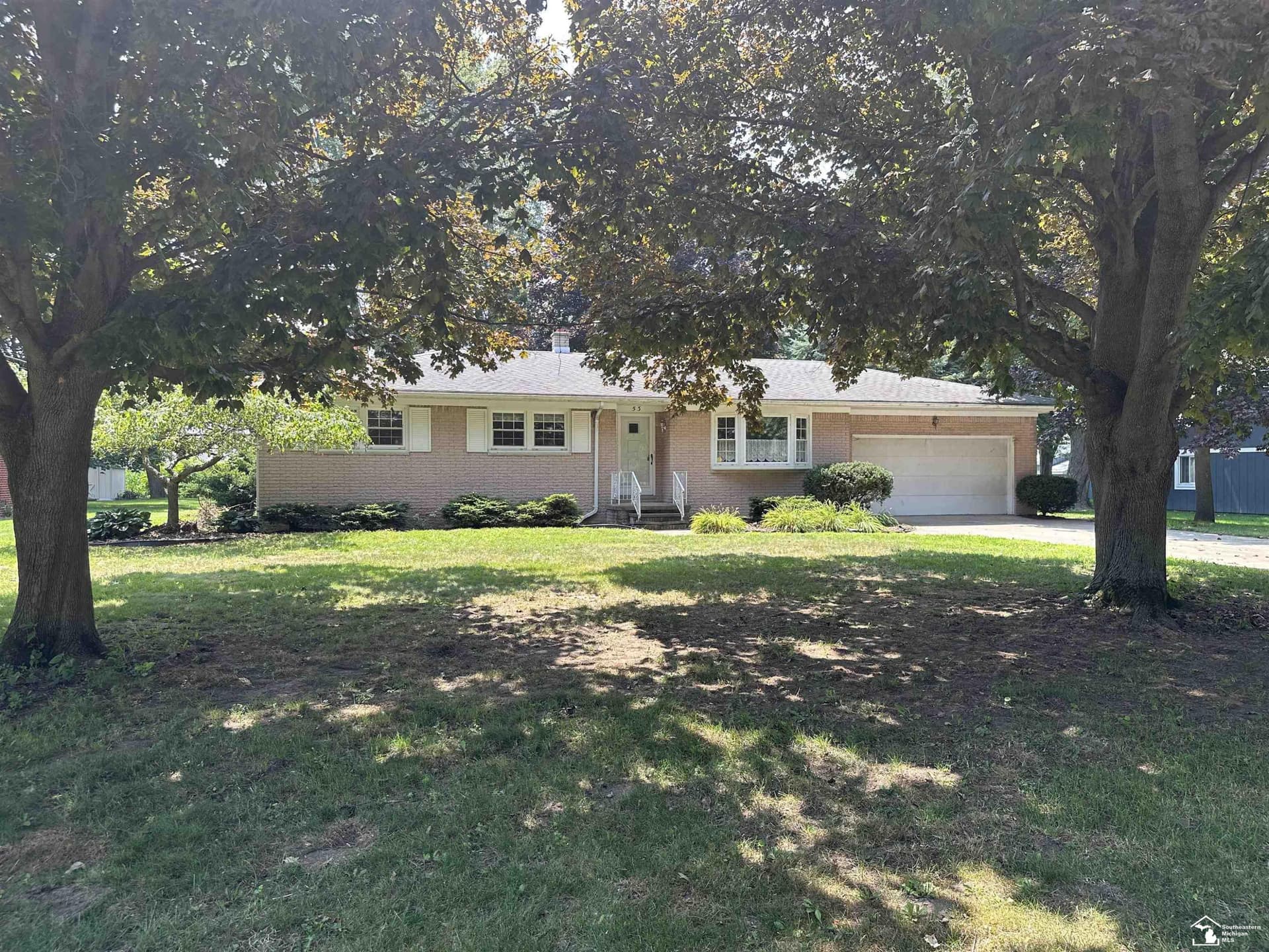 53 Calvin Street, Monroe, MI 48162