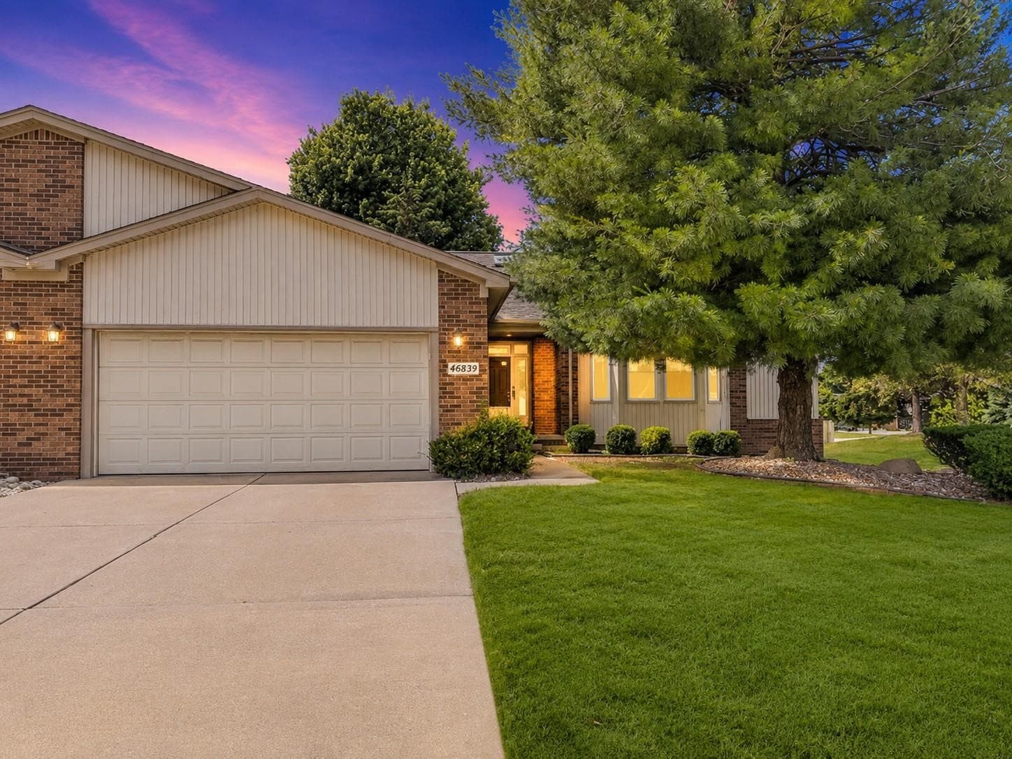 46839 Scotch Pine Lane, Macomb, MI 48042