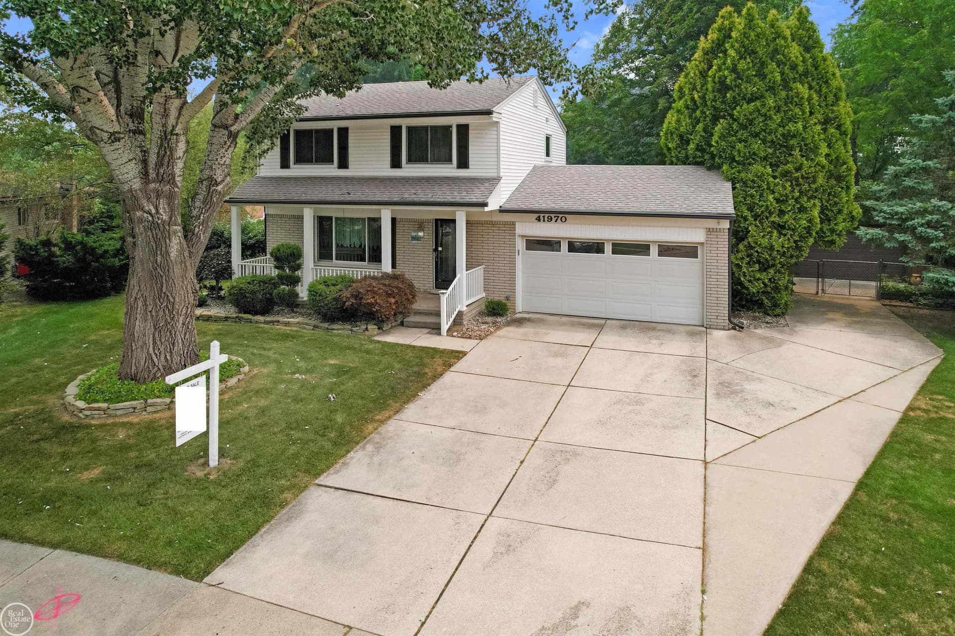 41970 Jason Drive, Clinton Twp, MI 48038
