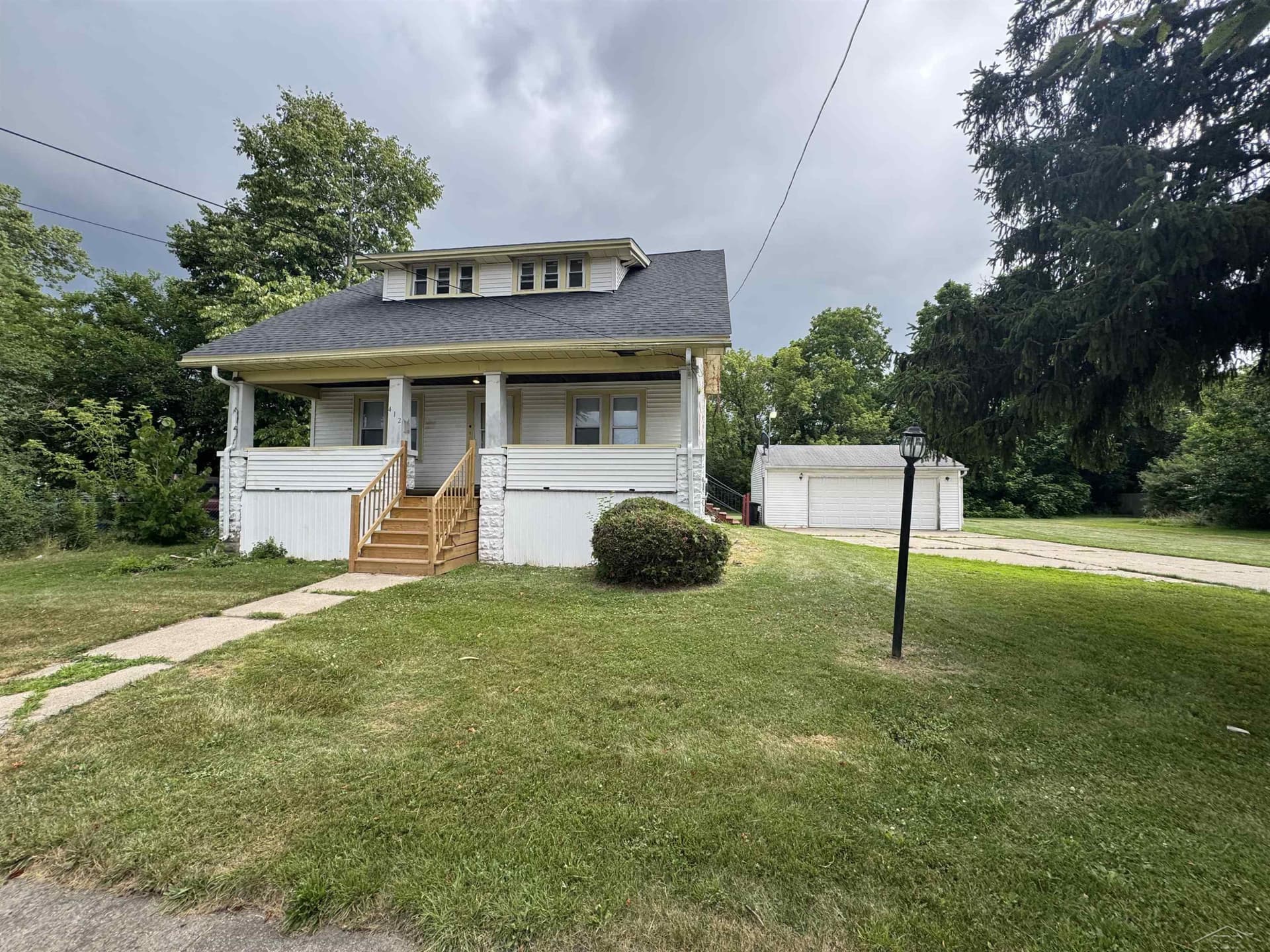 412 S 15th Street, Saginaw, MI 48601