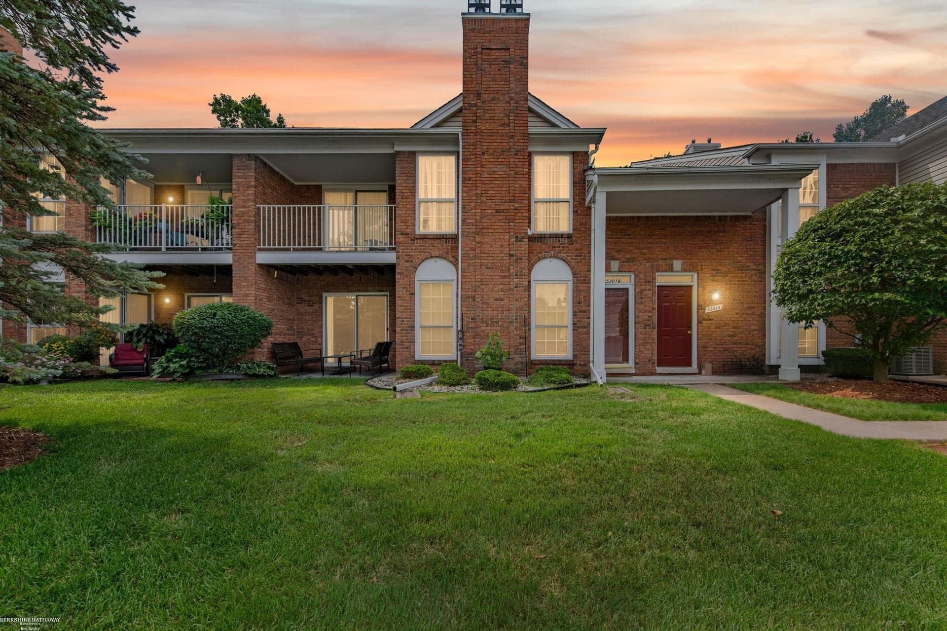 52018 Heatherstone Avenue, Macomb, MI 48042