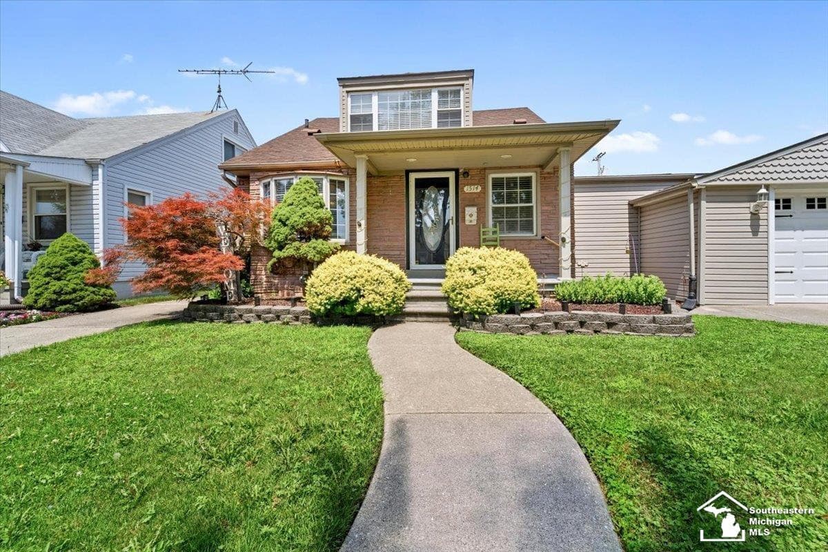 1514 Leblanc Street, Lincoln Park, MI 48146