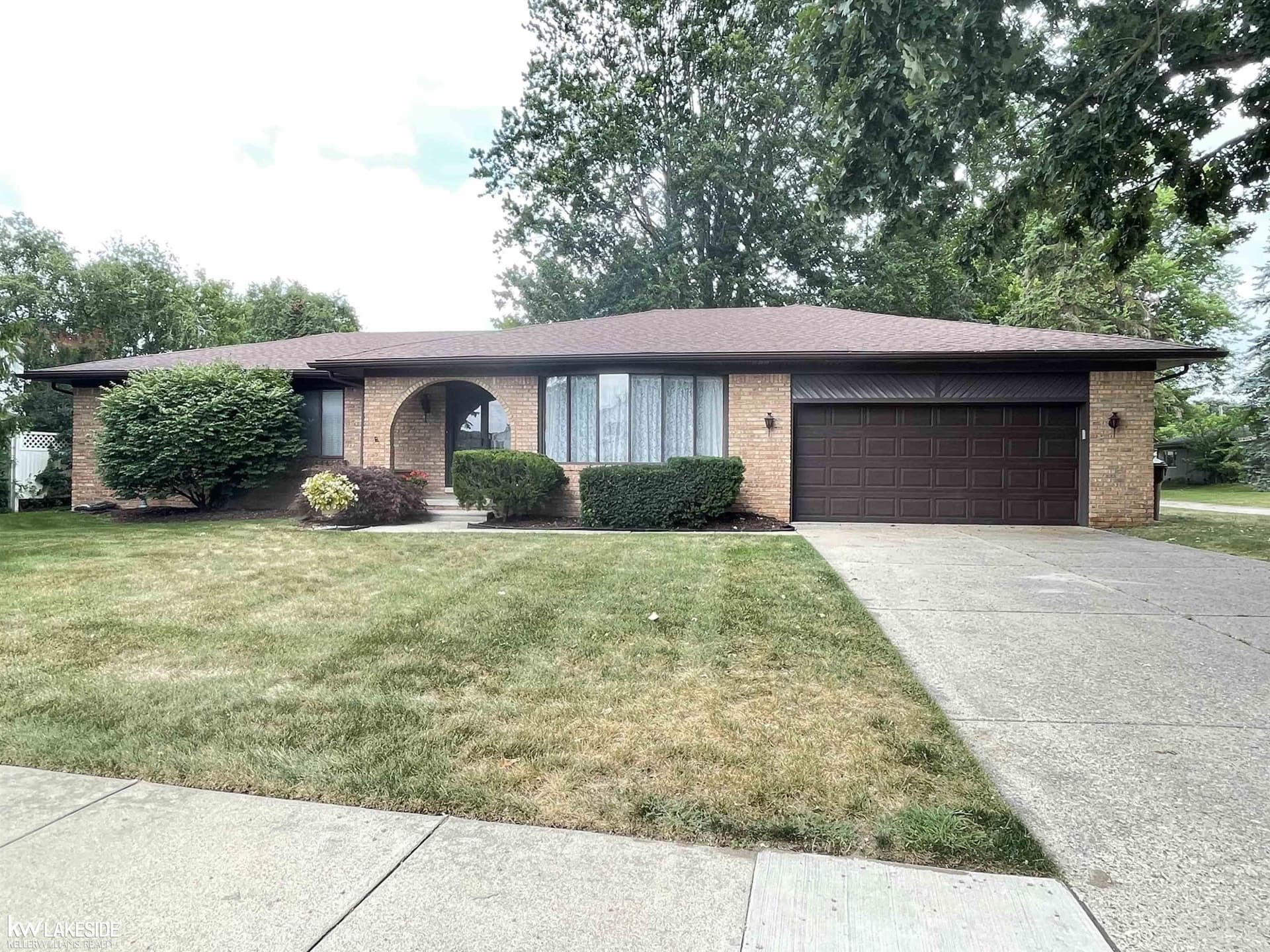 53971 Shelby Road, Shelby Twp, MI 48316