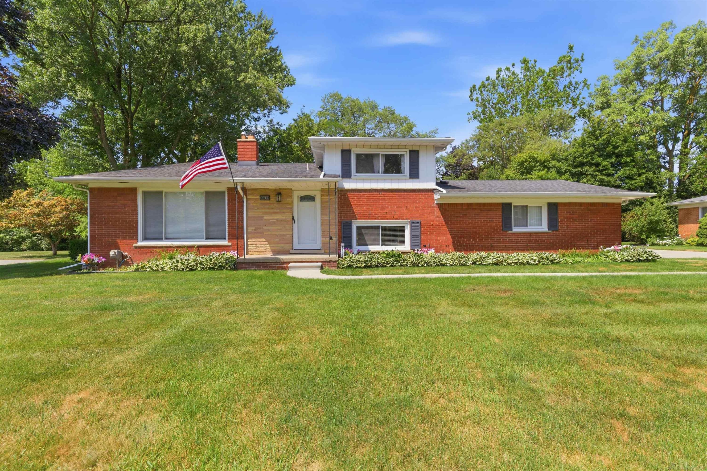 28239 Brandywine Road, Farmington Hills, MI 48334