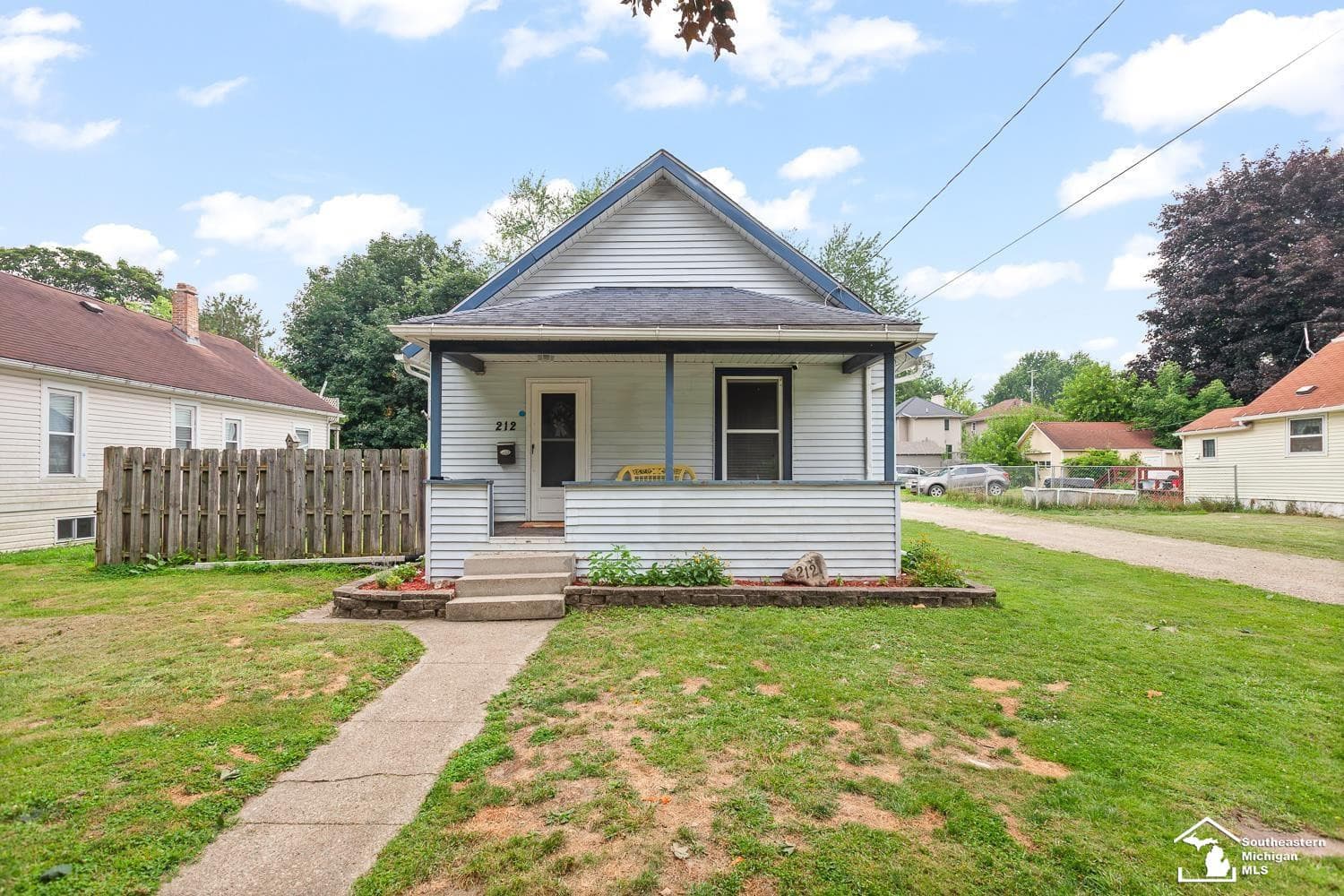 212 N Thompson Street, Jackson, MI 49202