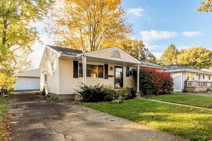 3730 Holly Avenue, Flint, MI 48506