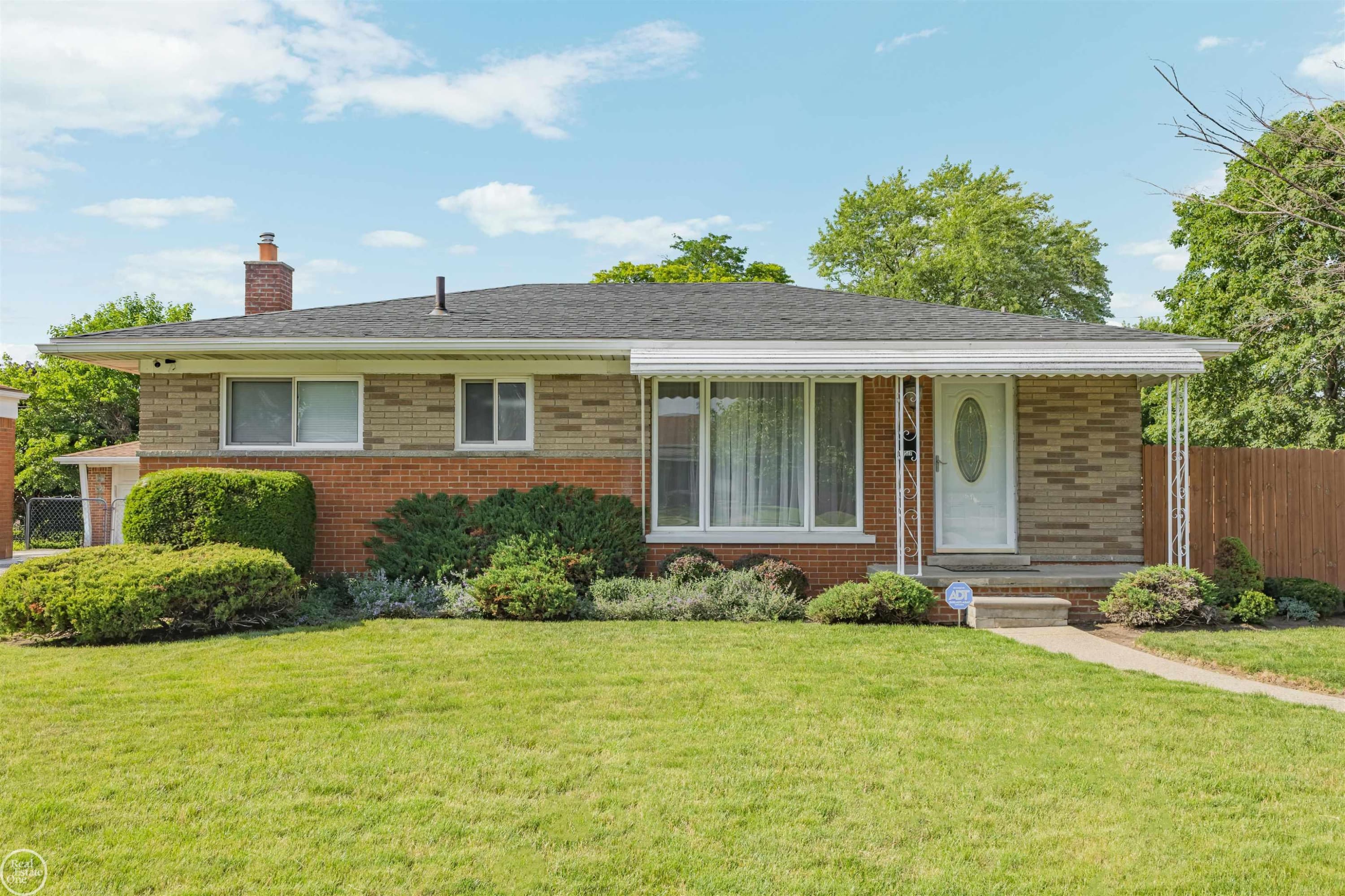 11927 Engleman Road, Warren, MI 48089