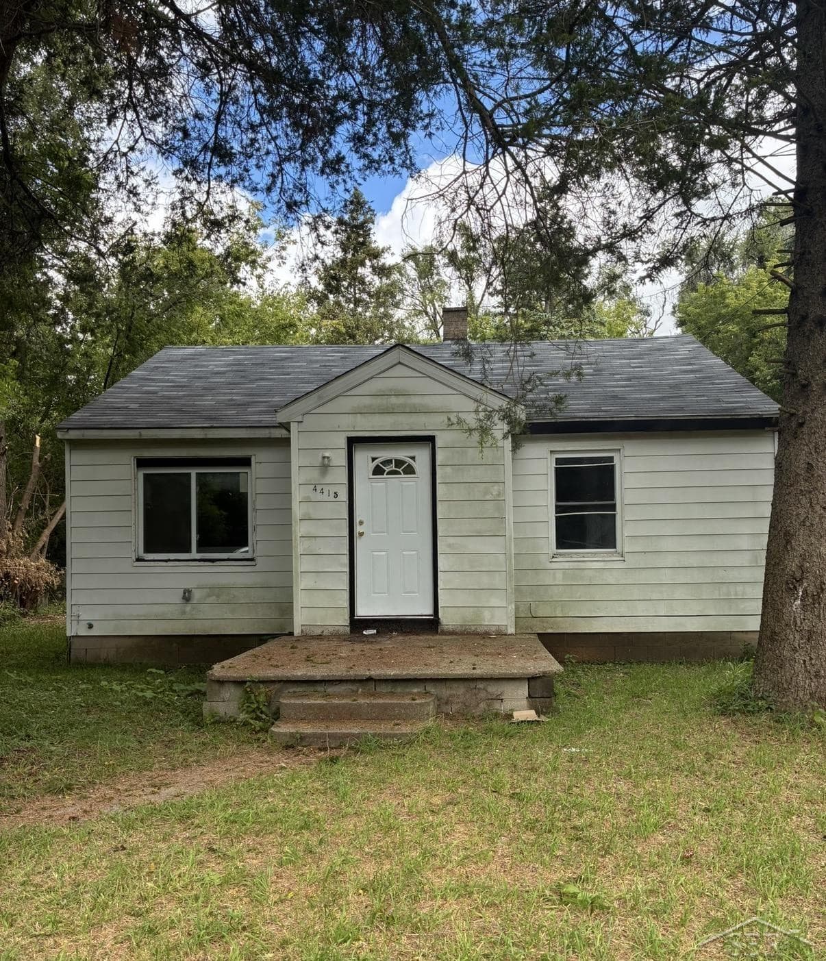 4415 Hiland Street, Saginaw, MI 48601
