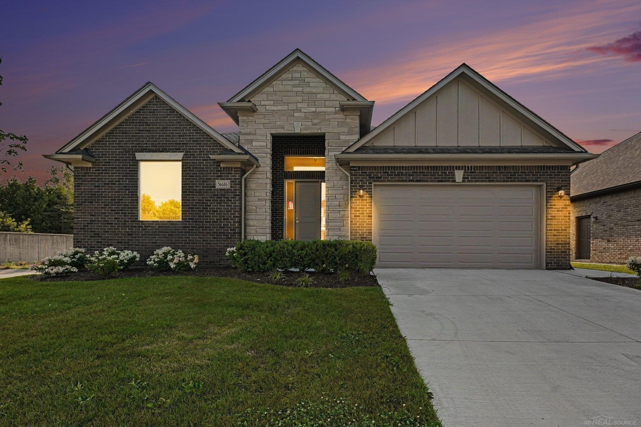 56686 Via Toscana Street, Macomb, MI 48042