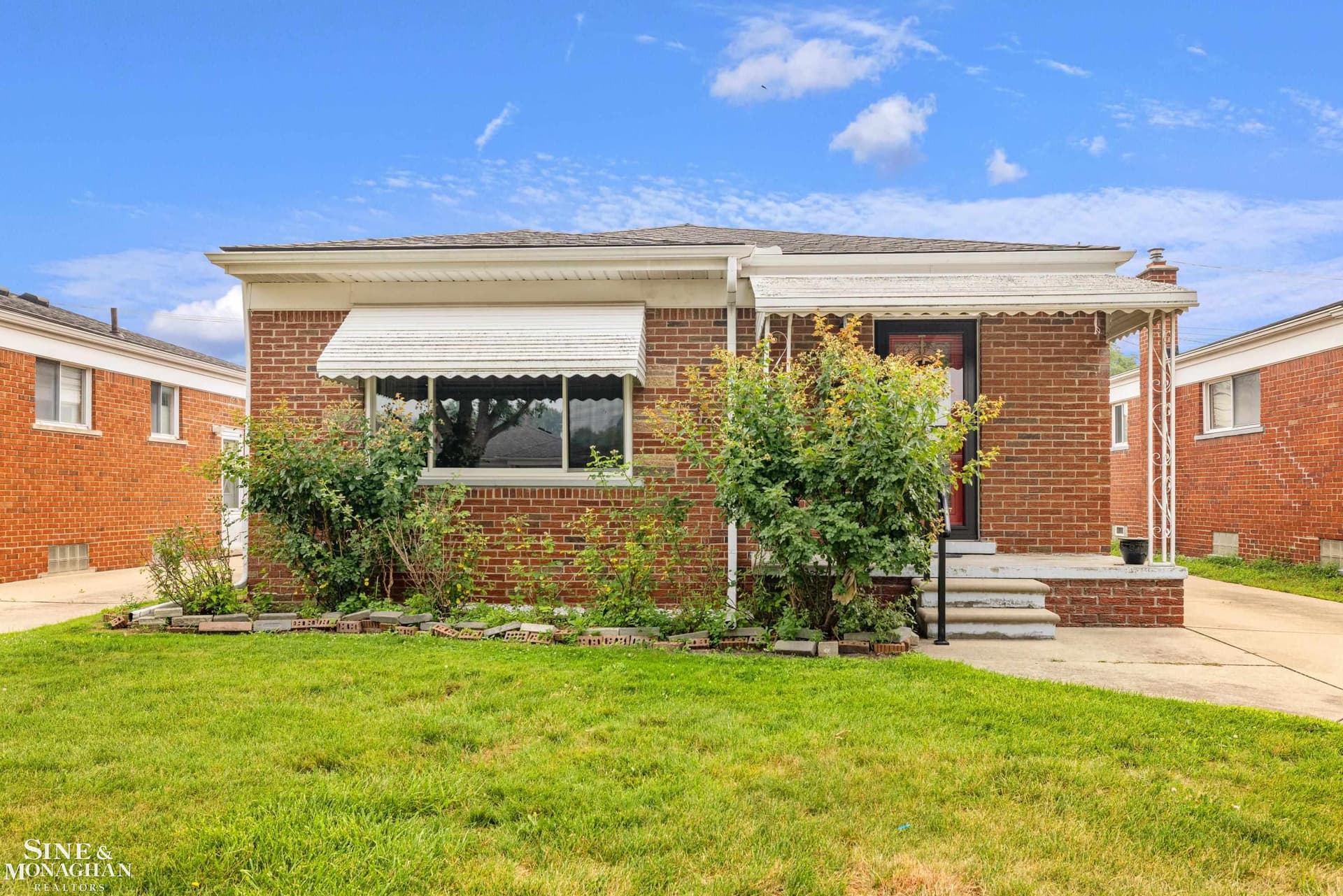 28016 Rockwood Street, Saint Clair Shores, MI 48081