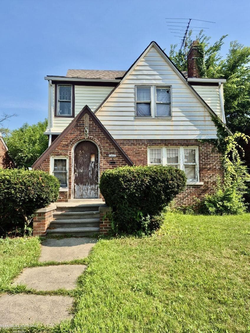 14045 Edmore Drive, Detroit, MI 48205