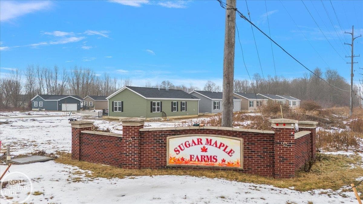 0 Sugar Maple Farms Road, Flint, MI 48506