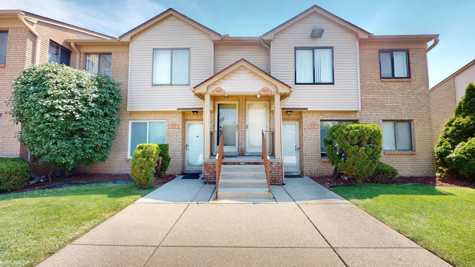 24114 Avon Lane, Clinton Twp, MI 48036